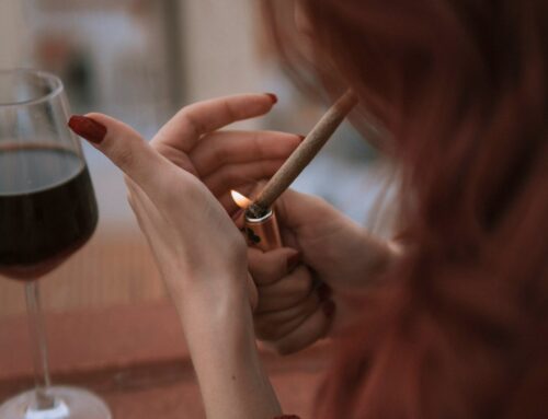 Maconha e esquizofrenia: Como a droga interfere no cérebro?